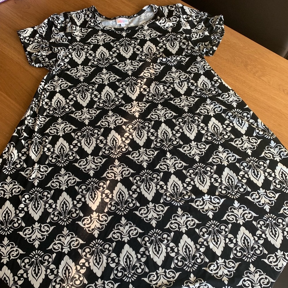 Lularoe Carly M